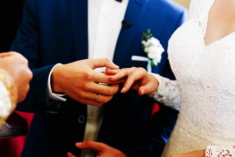 Cómo hacer de tu ceremonia religiosa de bodas una experiencia inolvidable